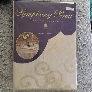 Never Used Oval Tablecloth 60x 104 inches* Vintage*